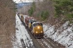 CSX 3432 leads eastbound manifest freight through the west end of Pittsfield